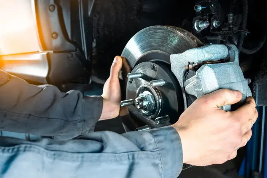 How To Tell When Your Vehicle Needs Brake Repair in Santa Rosa, TX